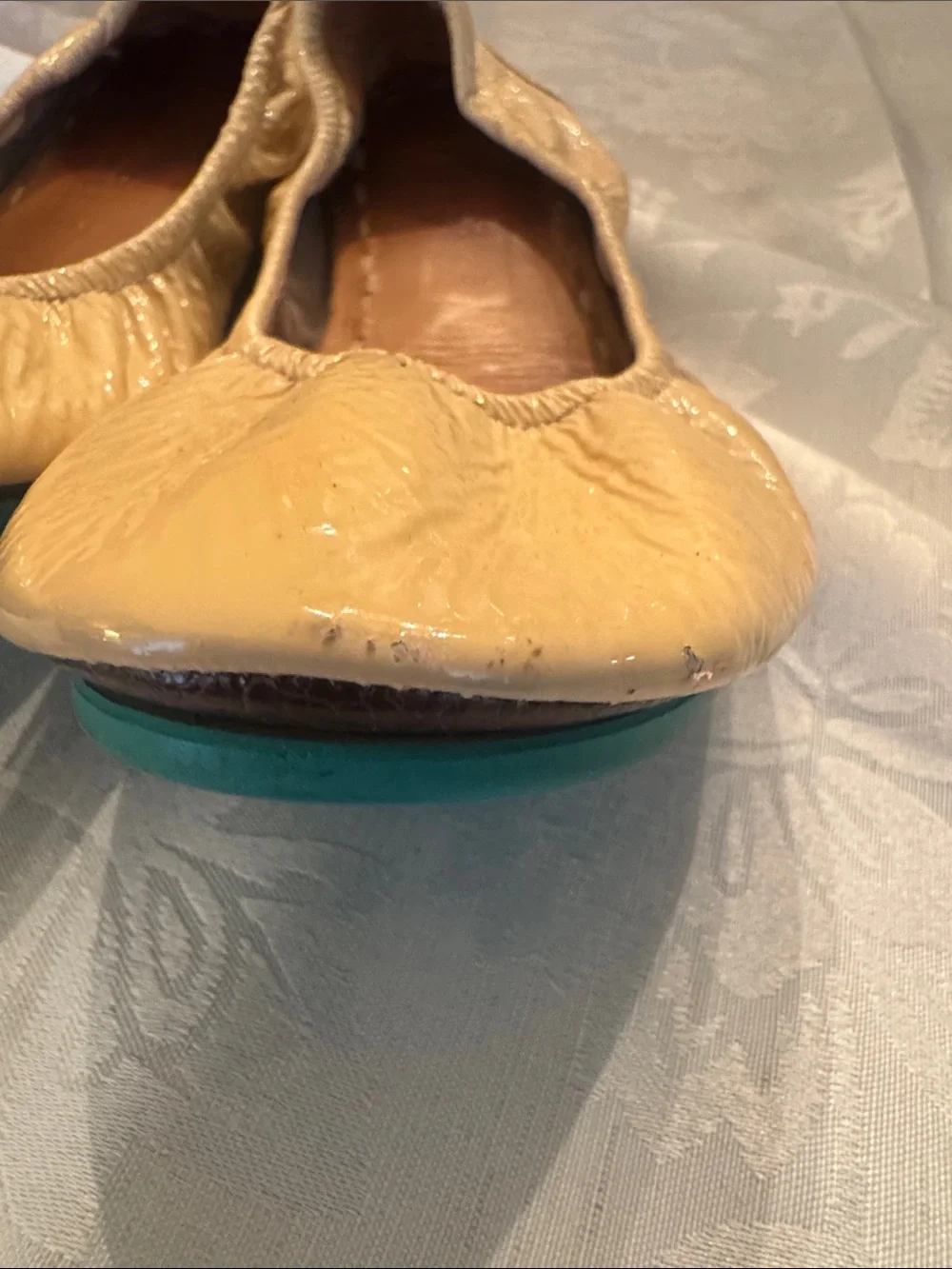 Tieks Beige patent Leather Ballet Flats - Neutral Women's Shoes size 8